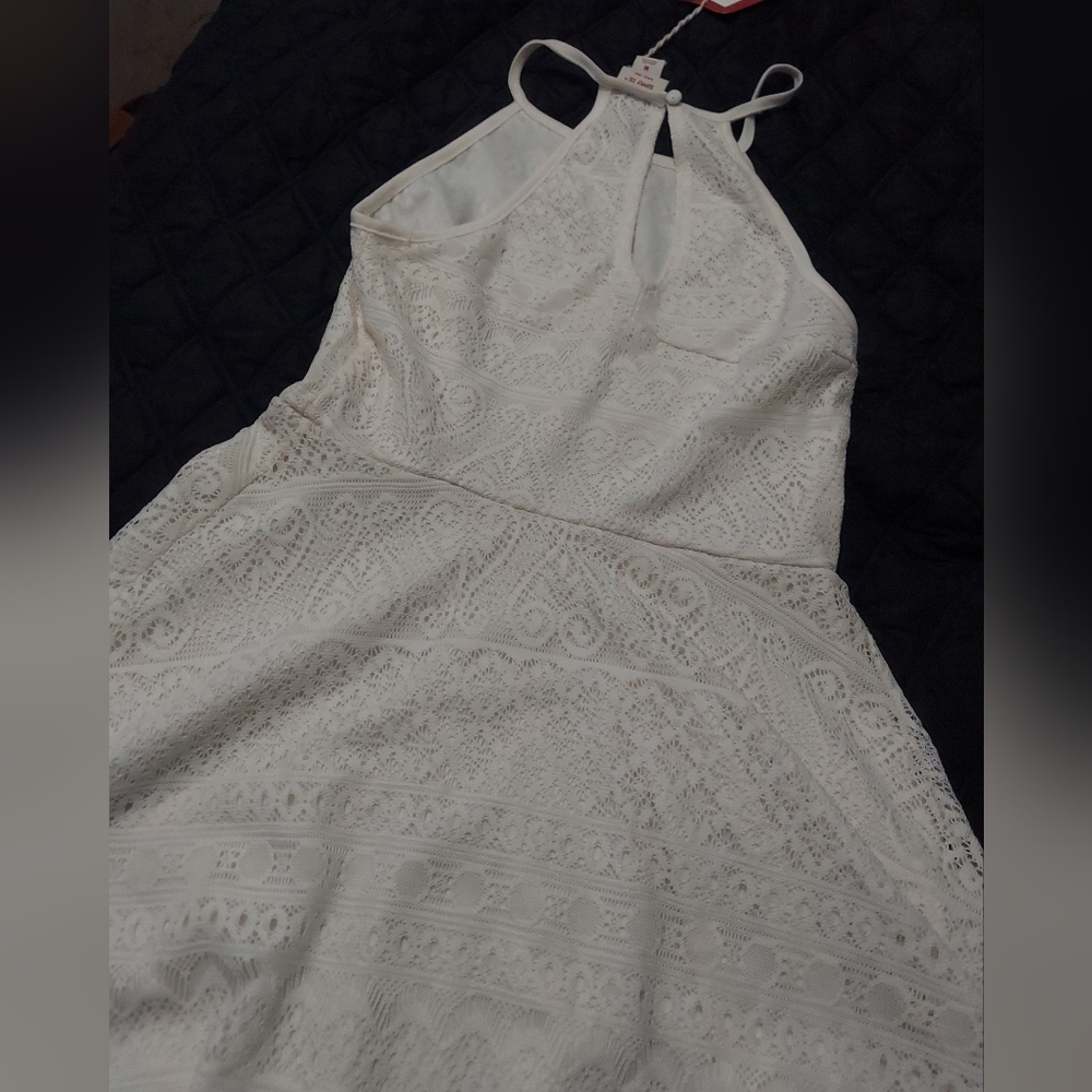 Dress - Picture 3 of 6